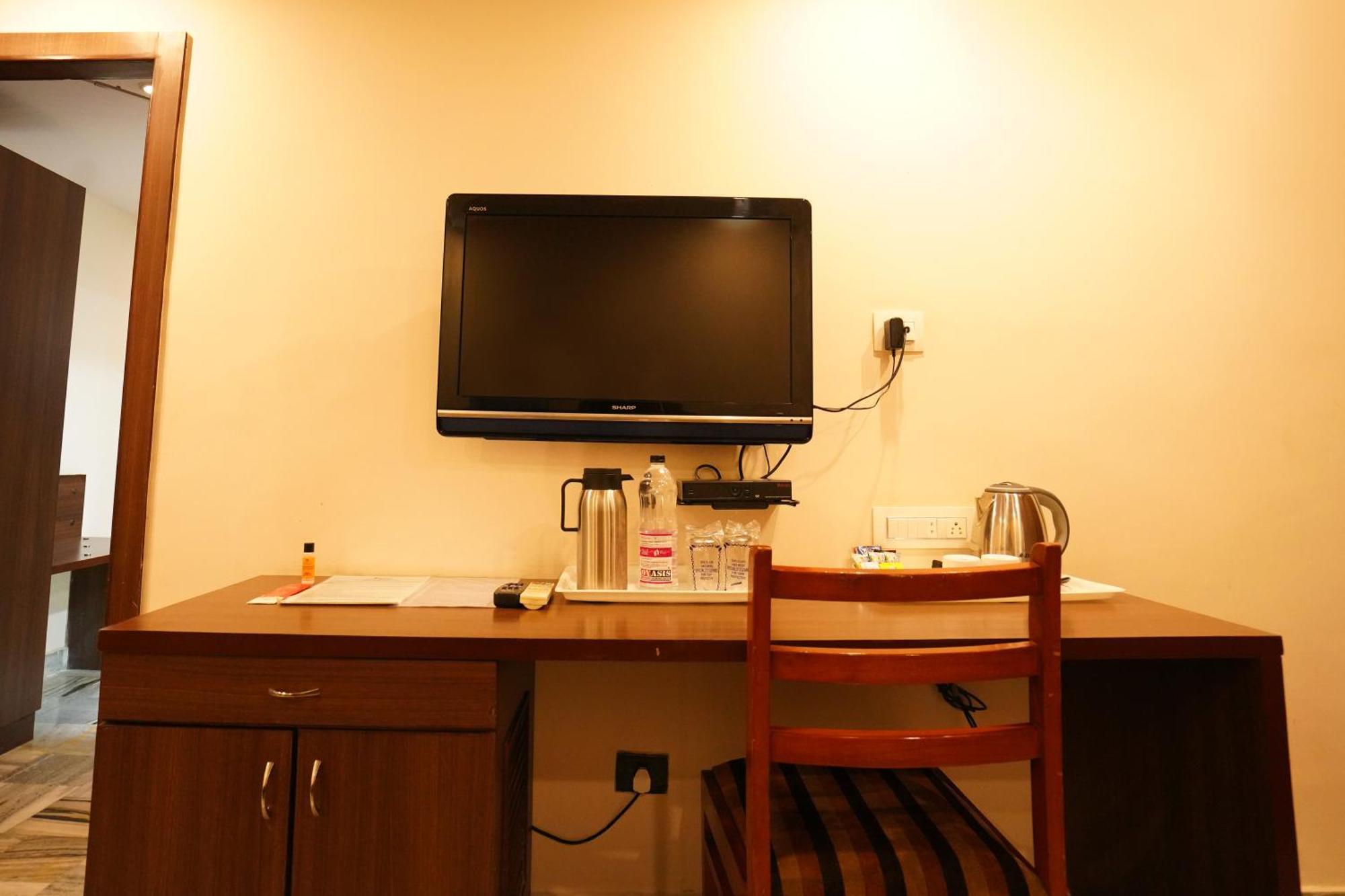 Hotel Jaya Residency Kākināda Esterno foto